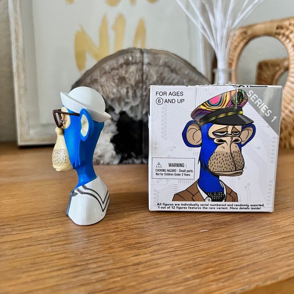 NFTy FIGs 3 Inch Bored Ape Collectible Figure - Series 1 - Picture 3 of 6